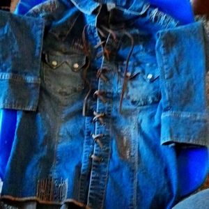 Silver brand, sexiest jean shirt ever! Sz. M